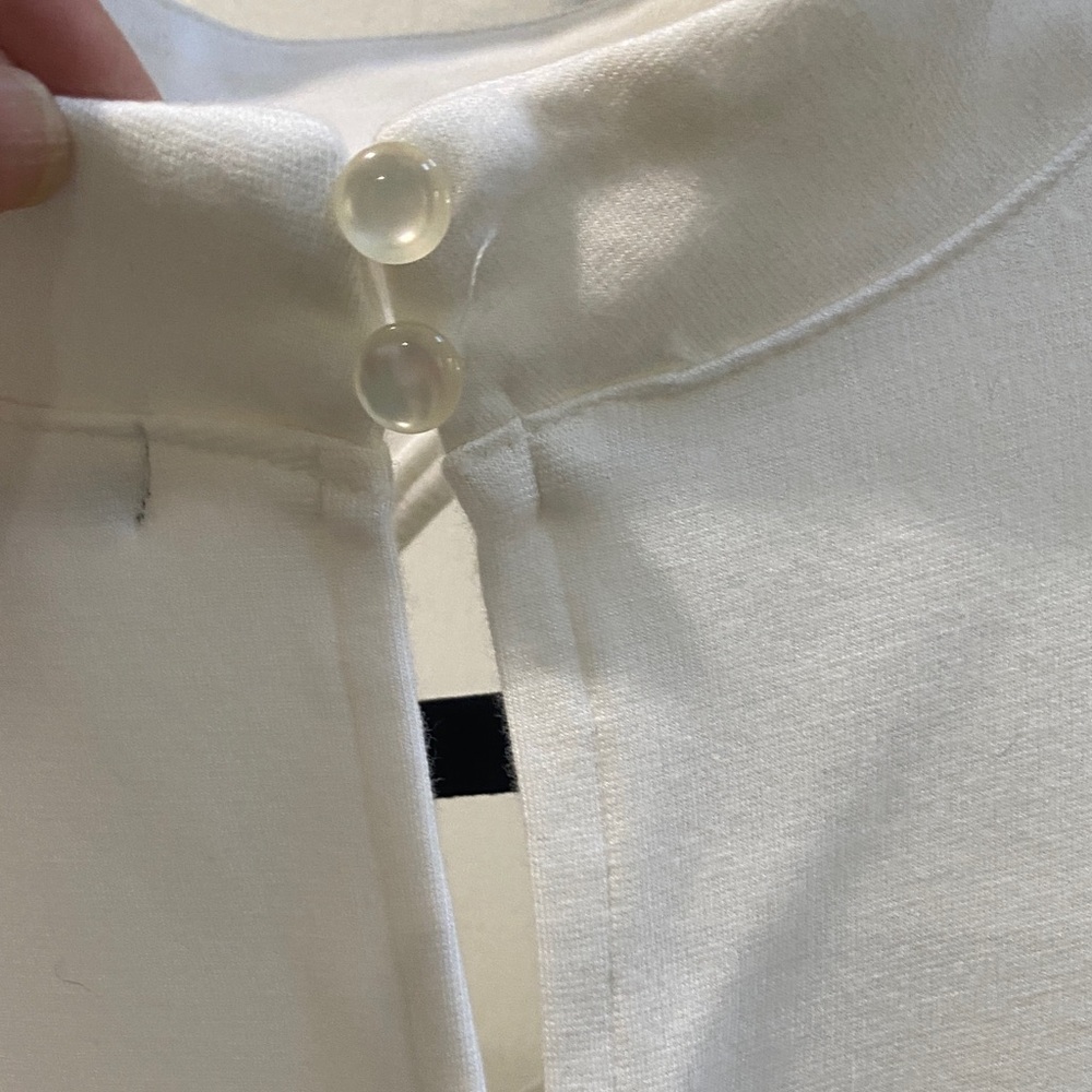 Halogen Classic White Top